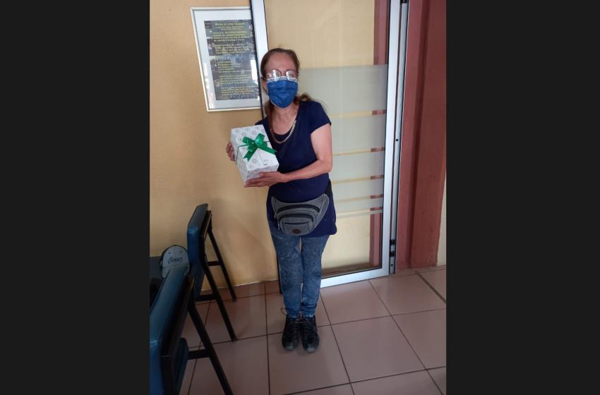 Ganadoras del Bingo por el Día de la Madre