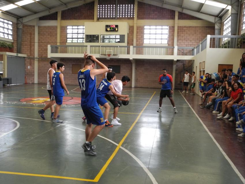 Mañana deportiva secundaria