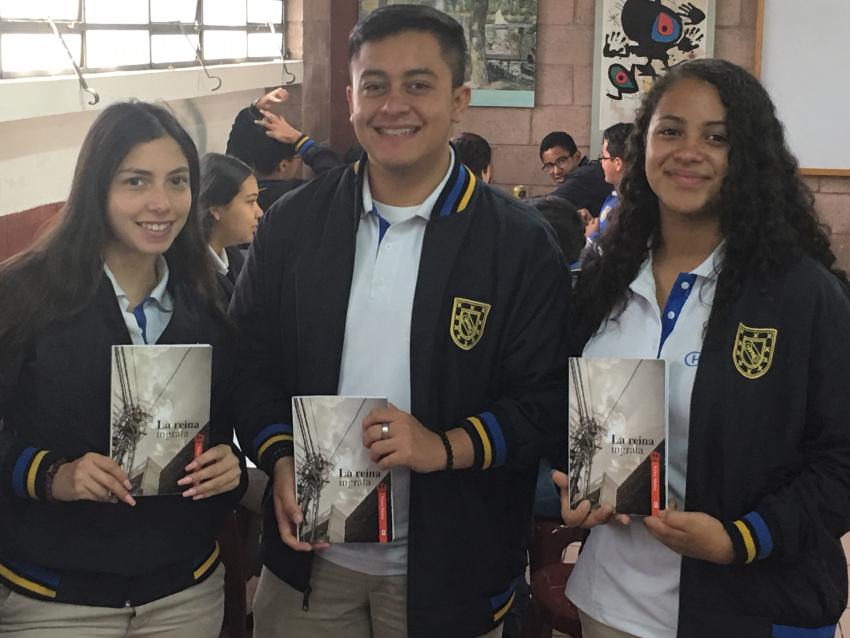 Conversatorio con el escritor Victor Muñoz -Premio Nacional de Literatura-